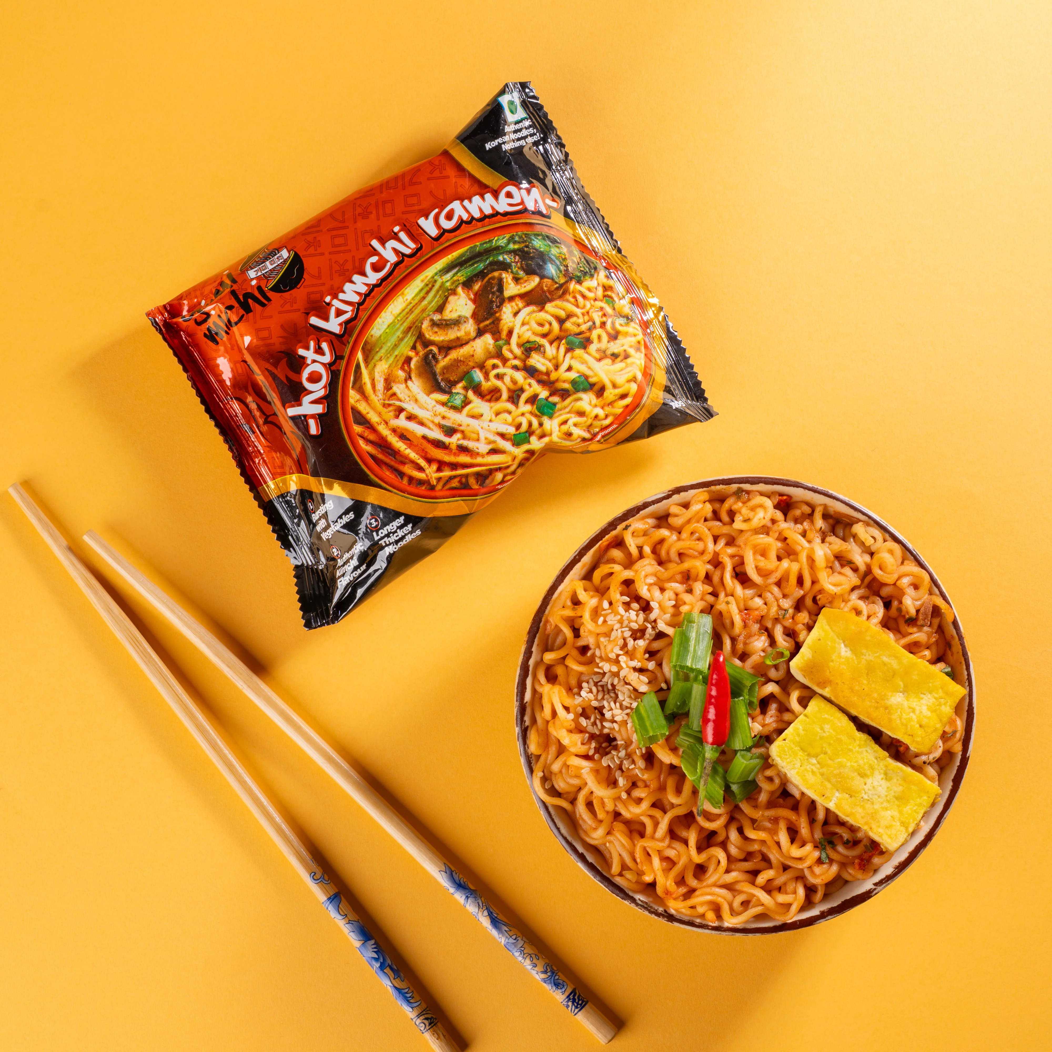 Gimi Michi Daebak Box 대박 – Pack of 8 - Hot Kimchi Ramen + Free Shipping - Image 3